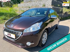 Peugeot 208 - 1.2 VTi Urban Soul Cruise / Climate Control
