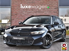 BMW 3-serie Touring - 330e M-Sport Pano ACC Trekhaak H/K HUD 19inch Stuurverw
