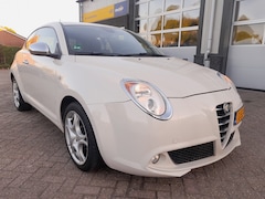 Alfa Romeo MiTo - 1.4 Distinctive - PDC - Nieuwe apk