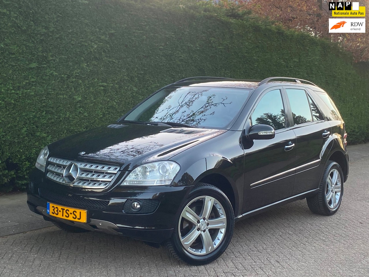 Mercedes-Benz M-klasse - 320 CDI RIJDT NIEUW/DEALER ONDERHDN!! - AutoWereld.nl