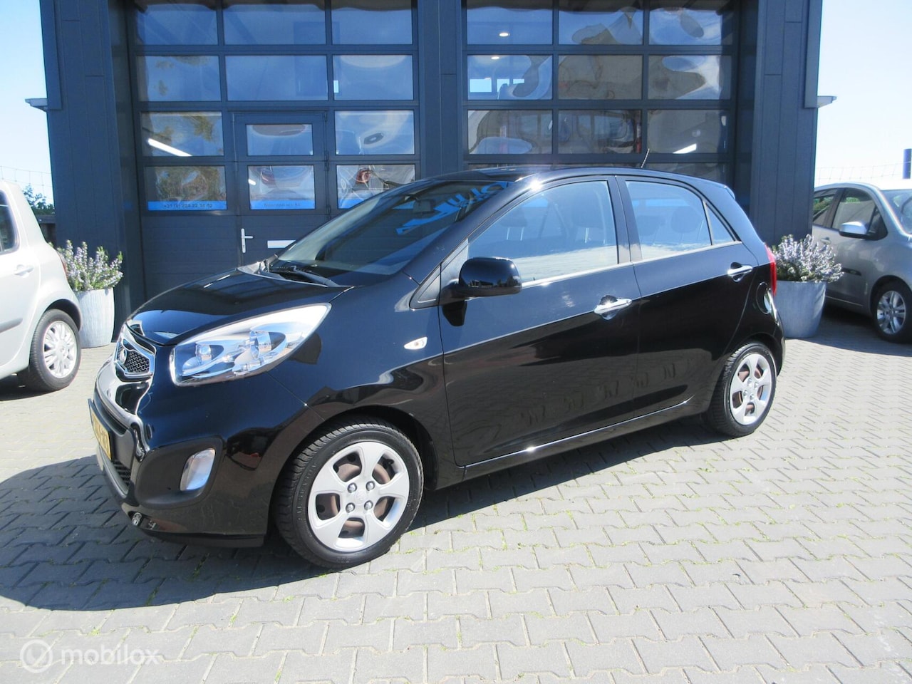Kia Picanto - 1.0 CVVT BusinessLine 5drs 95dkm Trekhaak Airco Bluetooth - AutoWereld.nl
