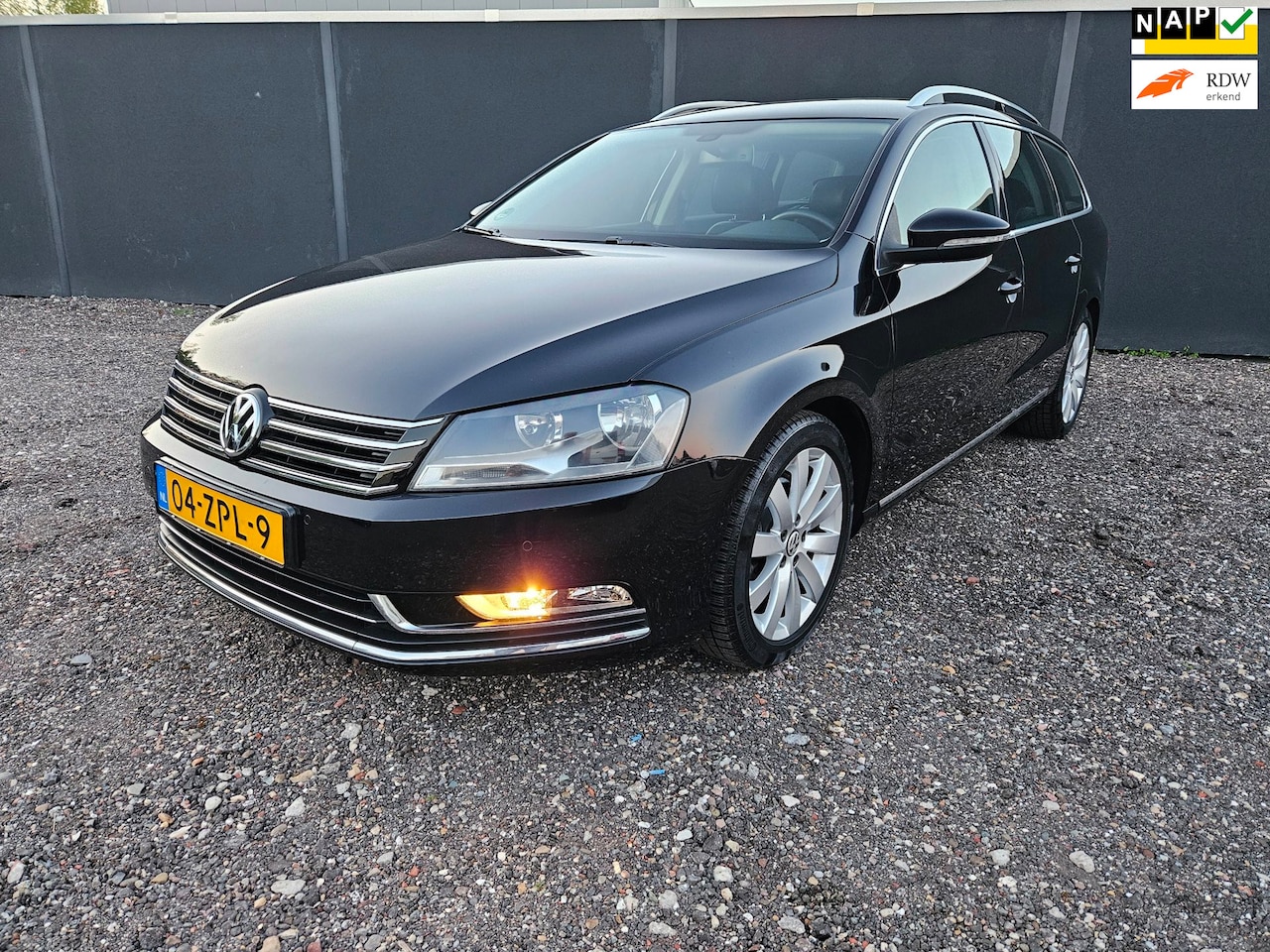 Volkswagen Passat Variant - 2.0 TSI Highline ALCANTARA/LEDER-CAMERA-TREKHAAK - AutoWereld.nl