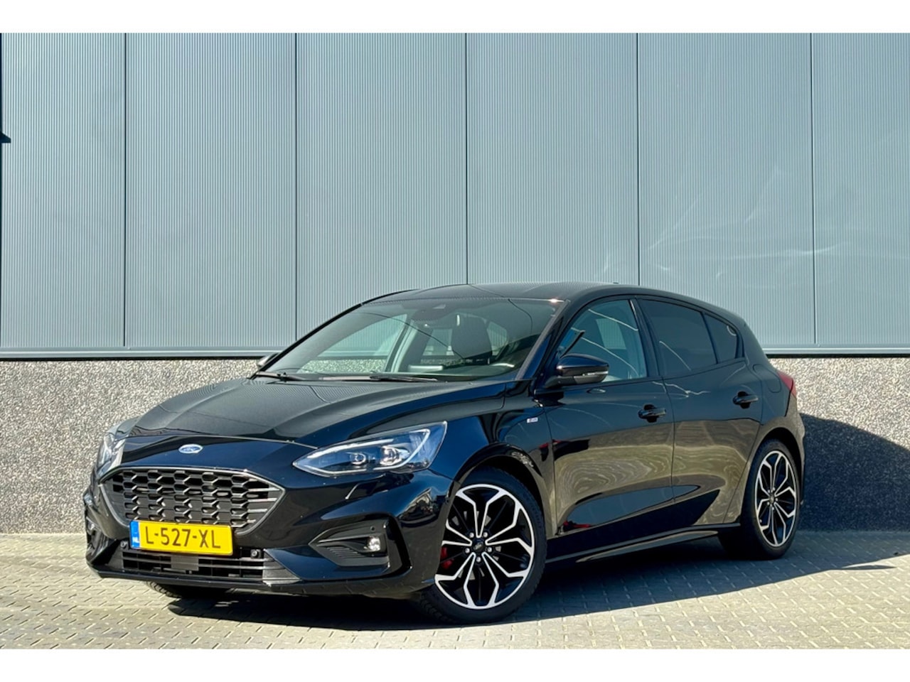 Ford Focus - 1.0 EcoBoost Titanium ST-line Automaat Carplay - AutoWereld.nl