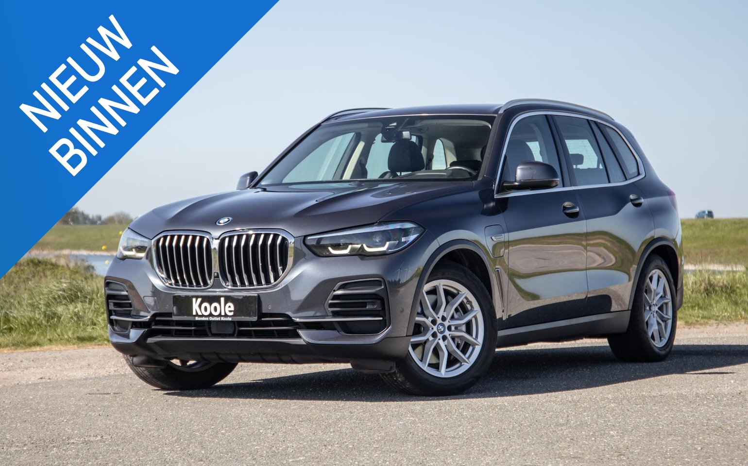 BMW X5 - xDrive45e Executive CARPLAY / CAMERA / DEALER ONDERHOUDEN / ZWART LEER / STOELVERWARMING - AutoWereld.nl