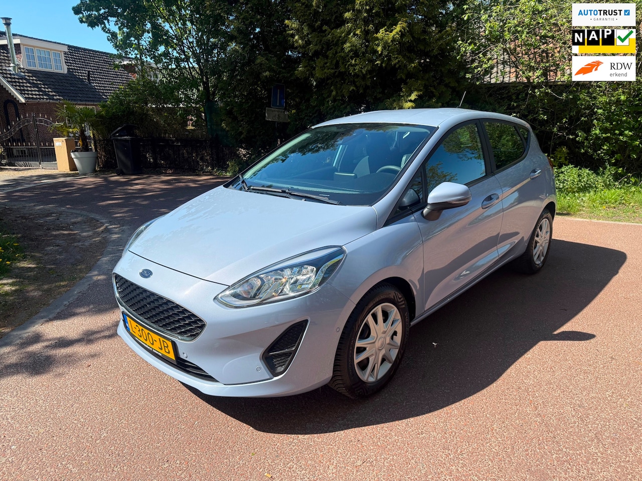 Ford Fiesta - 1.0 EcoBoost Connected / Navi / Airco / NAP / PDC/ Aux / Apk - AutoWereld.nl