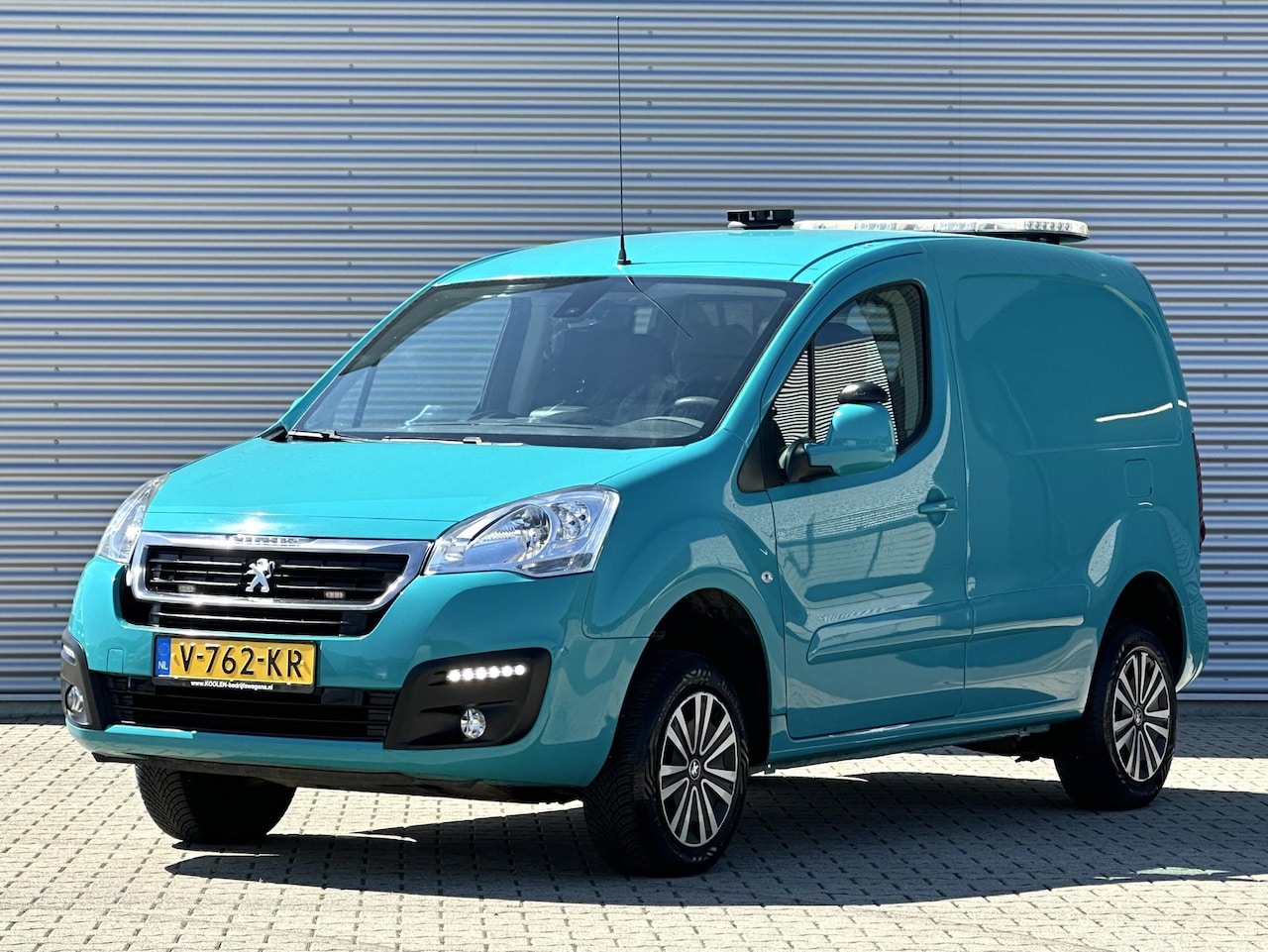 Peugeot Partner - 120 1.6 BlueHDi 100 Dangel 4x4 - AutoWereld.nl