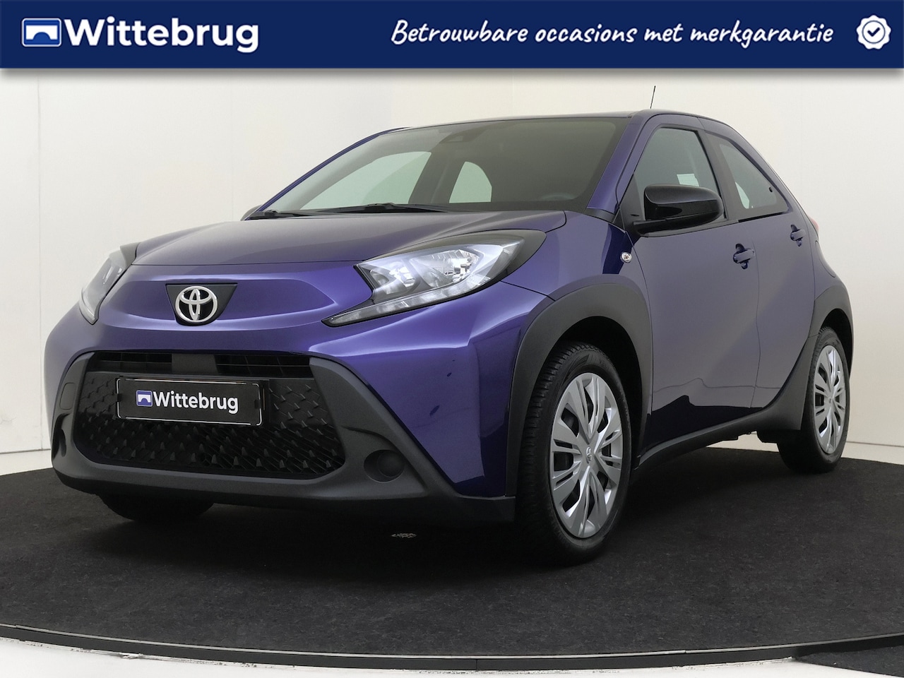 Toyota Aygo X - 1.0 VVT-i MT play 1.0 VVT-i MT Play - AutoWereld.nl
