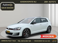 Volkswagen Golf - 2.0 TSI GTI Performance|AUT|LEDER|PANO|DYNAUDIO|CAMERA