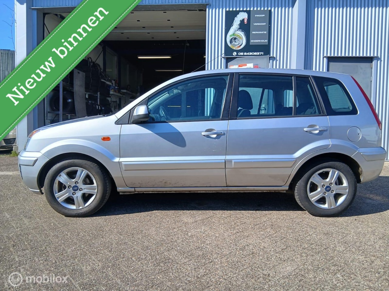 Ford Fusion - 1.4-16V-NIEUWE APK - AutoWereld.nl