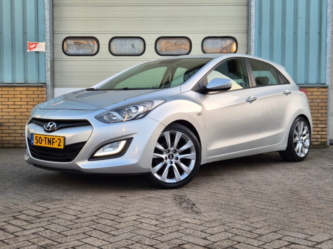Hyundai i30 - 1.6 GDi i-Motion 1.6 GDI I-MOTION - AutoWereld.nl