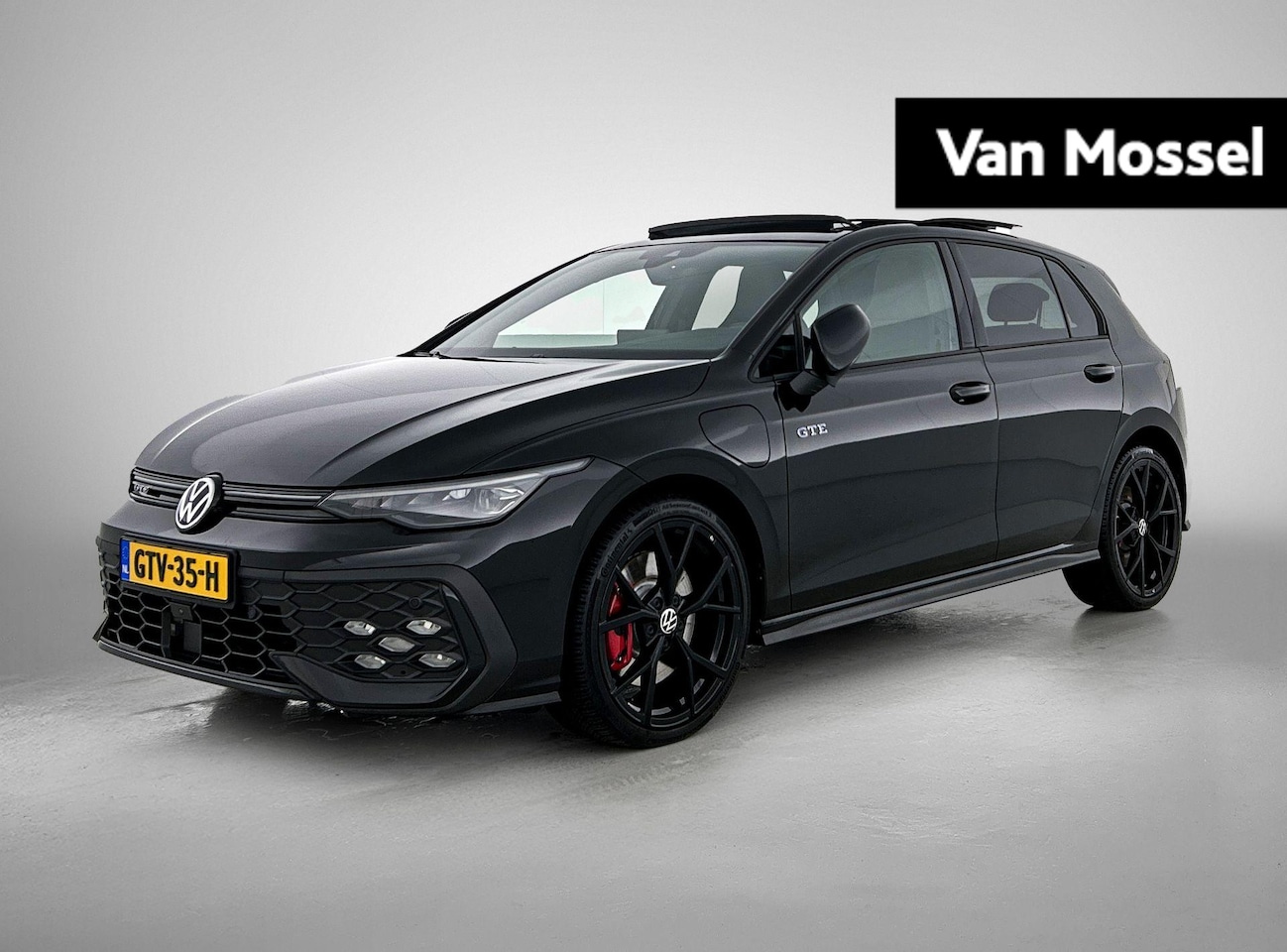 Volkswagen Golf - 1.5 eHybrid GTE | 272 PK | SoH 99.4% | Automaat | Panoramadak | Navigatie | Apple Carplay - AutoWereld.nl