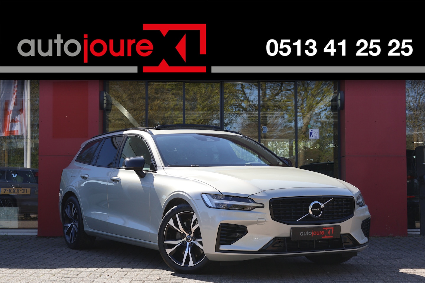 Volvo V60 - 2.0 T6 Plug-in hybrid AWD Core Bright | SoH 99% |  Climate Pack | Birch Light | Panoramada - AutoWereld.nl