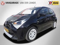 Toyota Aygo - 1.0 VVT-i x-play Airco, Carplay, 5 DRS, NL/NAP