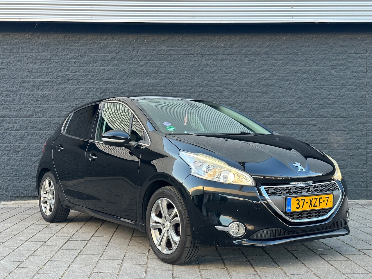 Peugeot 208 - 1.2 VTi Allure Panorama Clima Led Xenon Nw.Apk - AutoWereld.nl
