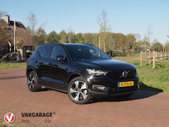 Volvo XC40 - Recharge P8 AWD R-Design | SOH 95% | Apple Carplay | Parkeersensoren | Stoel-/Stuurverwarm