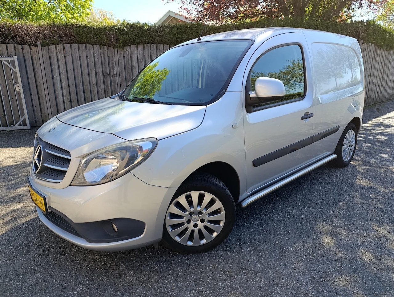 Mercedes-Benz Citan - 111 CDI BlueEFFICIENCY AIRCO | CV OP AFSTAND | AUDIO | PDC | LMV - AutoWereld.nl
