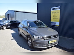 Volkswagen Tiguan - 1.4 TSI Comfortline Business