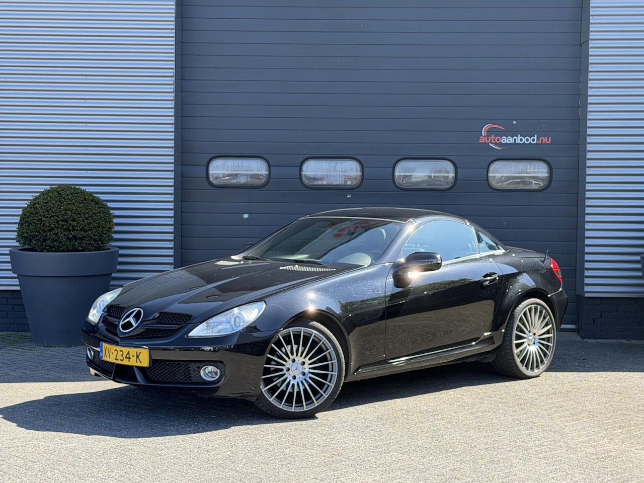 Mercedes-Benz SLK-klasse - 200 K. | Navigatie | 19 Inch Lichtmetalen Velgen | Stoel/Nek Verwarming | Cruise Control | - AutoWereld.nl