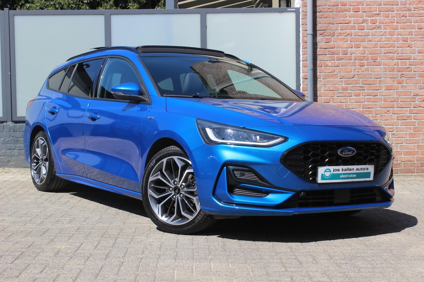Ford Focus Wagon - 1.0 EcoBoost 155pk Hybrid ST Line X Navi, Pano, Haak, Driver Ass Pack, Leer, Winterpack, E - AutoWereld.nl