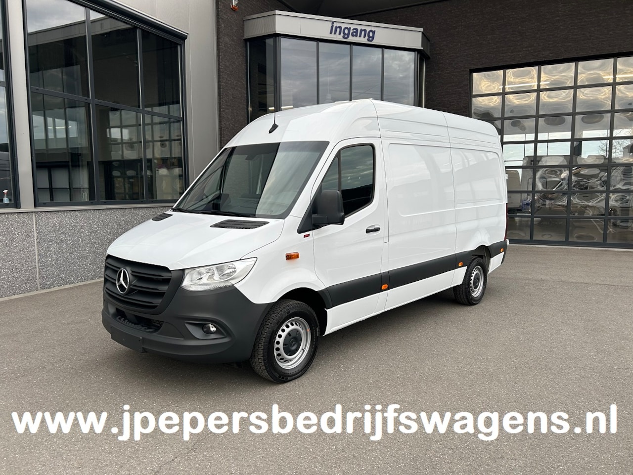 Mercedes-Benz Sprinter - 317 CDI L2 H2 Pro Facelift / MBUX / Navigatie / Camera / Geveerde stoel / Cruise control / - AutoWereld.nl