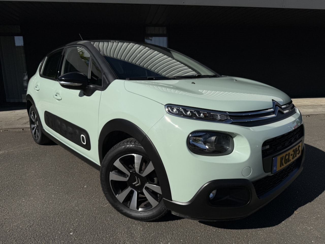 Citroën C3 - 1.2 PureTech Shine 1.2 PureTech Shine - AutoWereld.nl