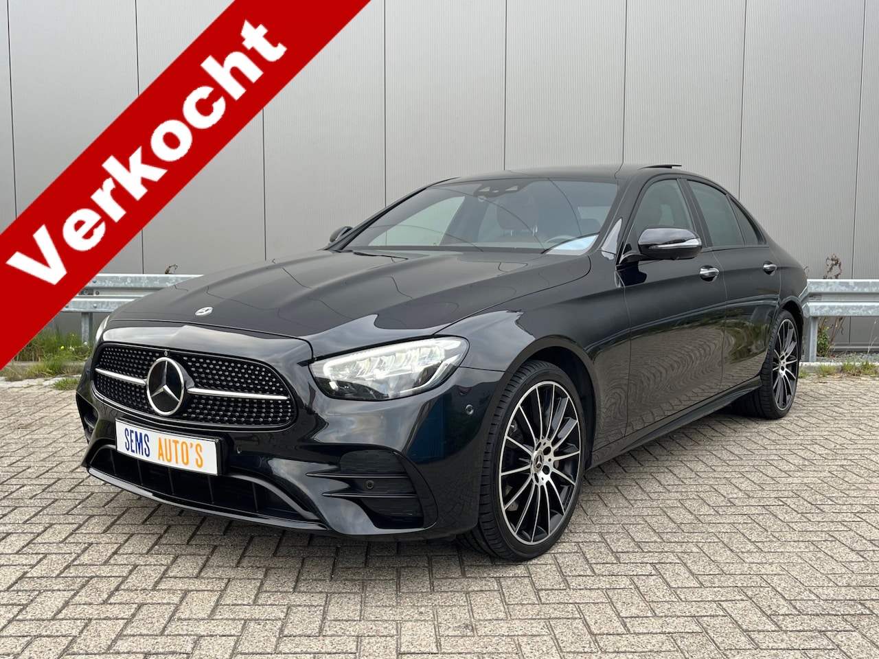 Mercedes-Benz E-klasse - 450 4MATIC AMG Pano / 360 camera / Burmester / Soft Close - AutoWereld.nl