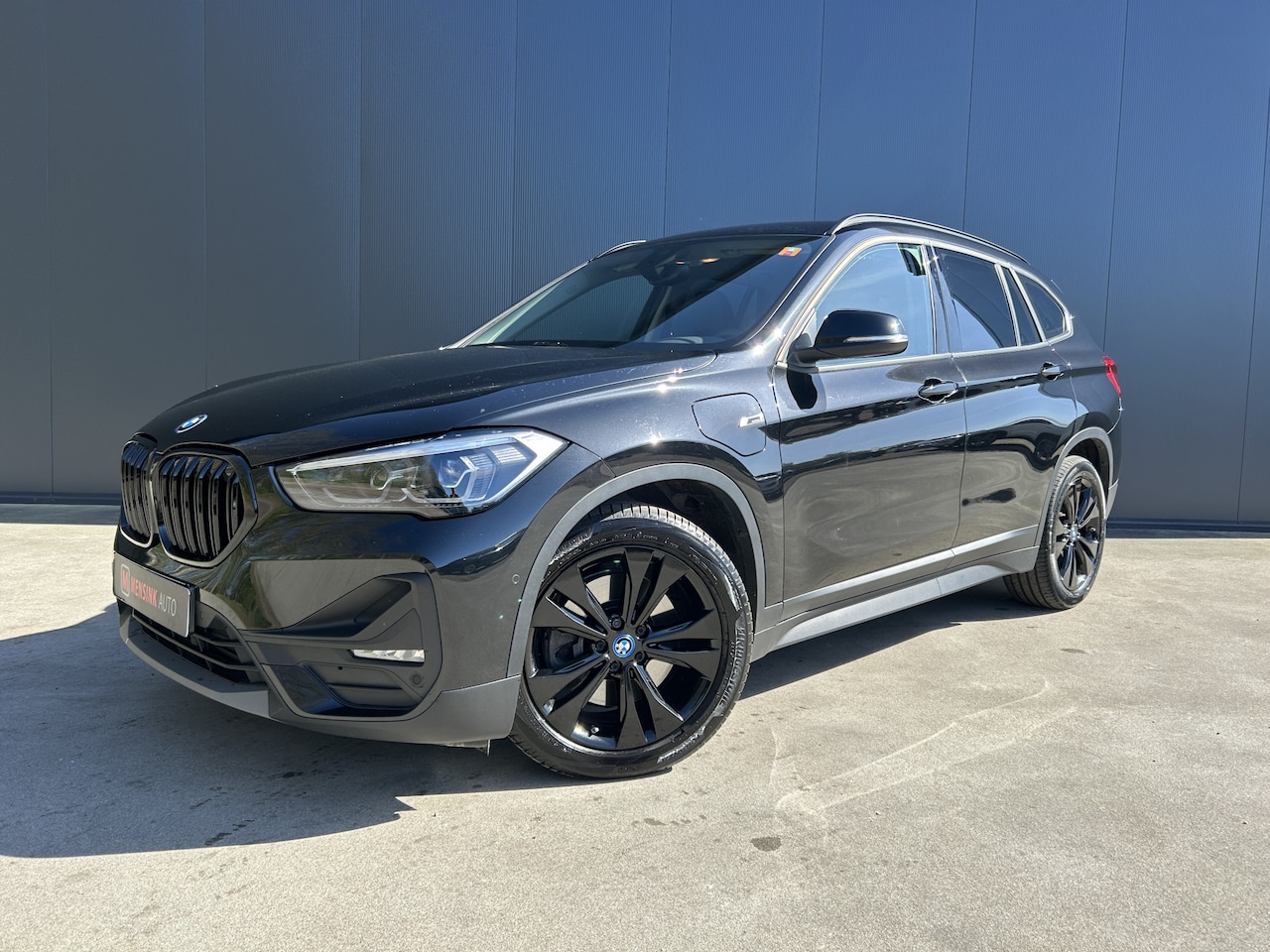 BMW X1 - xDrive25e PHEV 1e EIGENAAR SHADOW LINE NAVI CRUISE ECC LMV - AutoWereld.nl