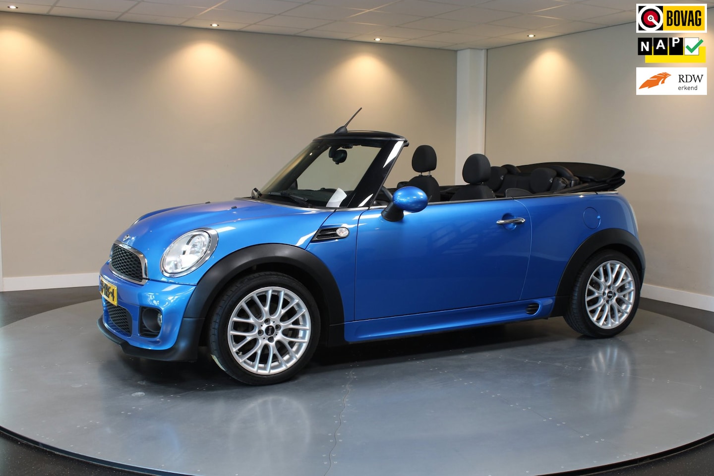 MINI Cabrio - Mini 1.6 Cooper *JCW Pack* 2de Eigenaar|Dealer OH|Stoelverw.|NAP - AutoWereld.nl
