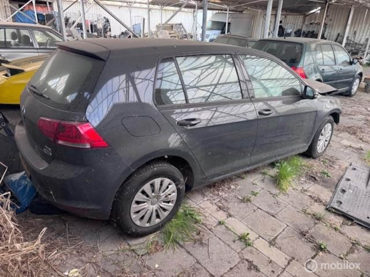 Volkswagen Golf - 1.6 TDI Highline 1.6 TDI Highline - AutoWereld.nl