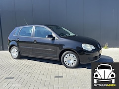 Volkswagen Polo - 1.4-16V Optive