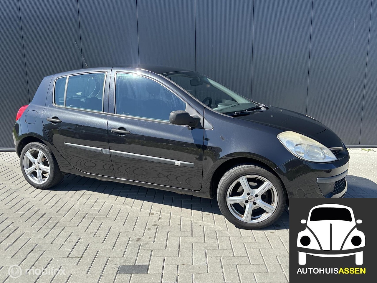 Renault Clio - 1.2 TCE Expression 1.2 TCE Expression - AutoWereld.nl