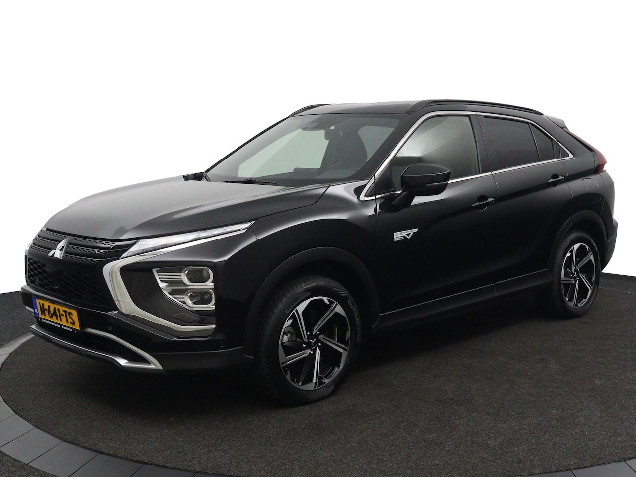 Mitsubishi Eclipse Cross - 2.4 PHEV Intense+ Rijklaarprijs! Dealer onderhouden! - AutoWereld.nl