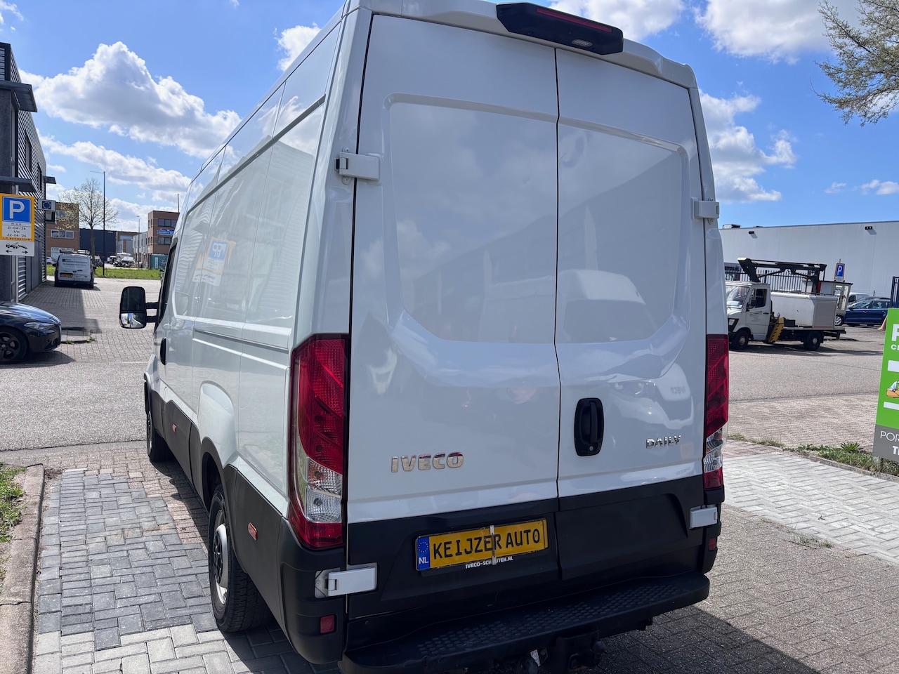 Iveco Daily - 35S16V 2.3 352 H2 AHG 3500 kg!