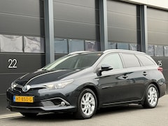 Toyota Auris - 1.8 Hybrid Navi Camera Panorama EURO-6