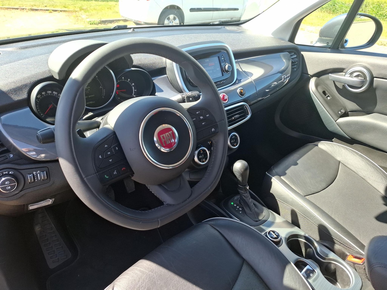 Fiat 500 X - 1.4 Turbo MultiAir Lounge | navigatie | airco | cruise control | 17"velgen - AutoWereld.nl