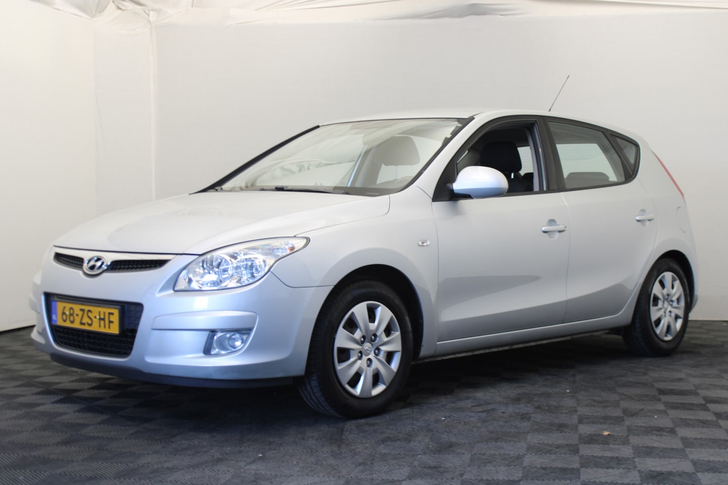 Hyundai i30 - 1.6i Dynamic 1.6i Dynamic - AutoWereld.nl