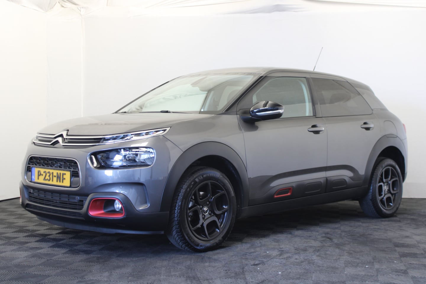 Citroën C4 Cactus - 1.2 PureTech Shine |Pano|Stoelverw.|Camera| - AutoWereld.nl