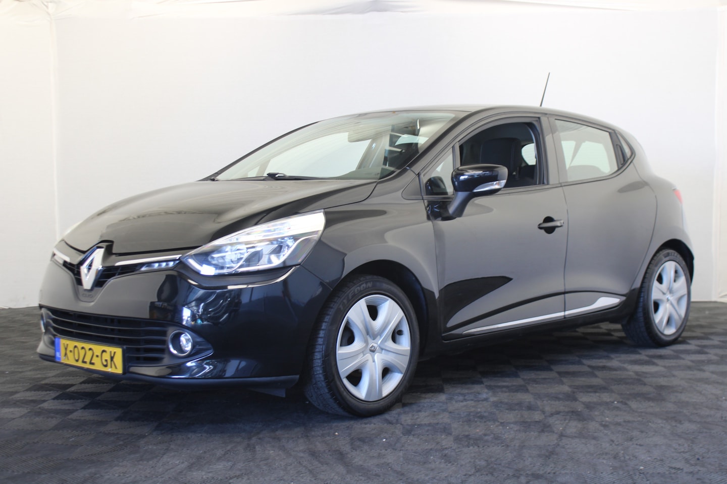 Renault Clio - 1.2 Collection *Koningsdag open* - AutoWereld.nl