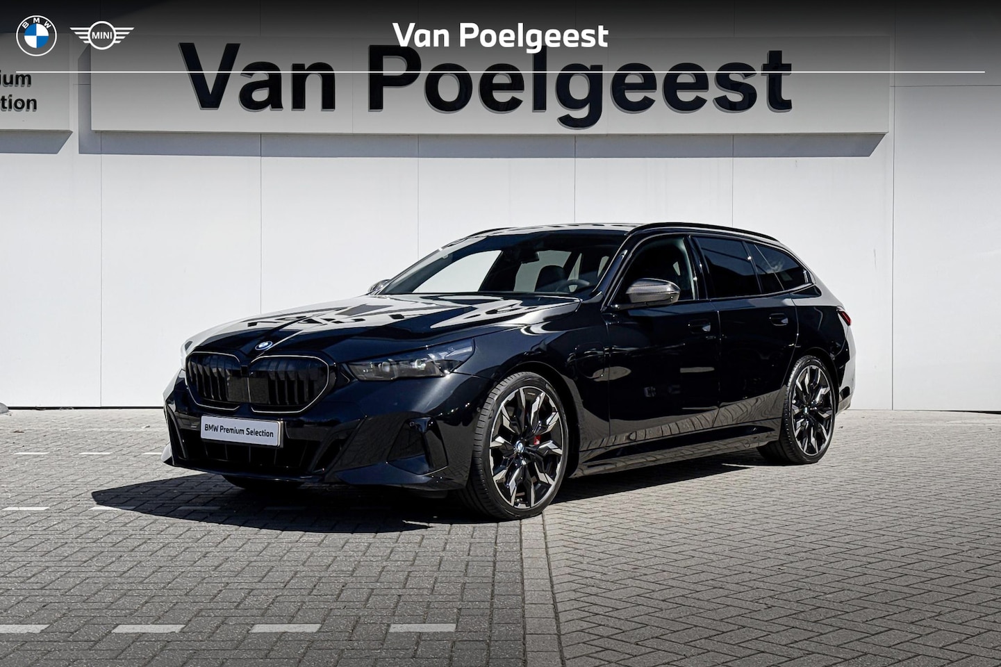 BMW 5-serie Touring - 550e xDrive Innovation Pack | M Sport Pro | Bowers & Wilkins | Trekhaak - AutoWereld.nl