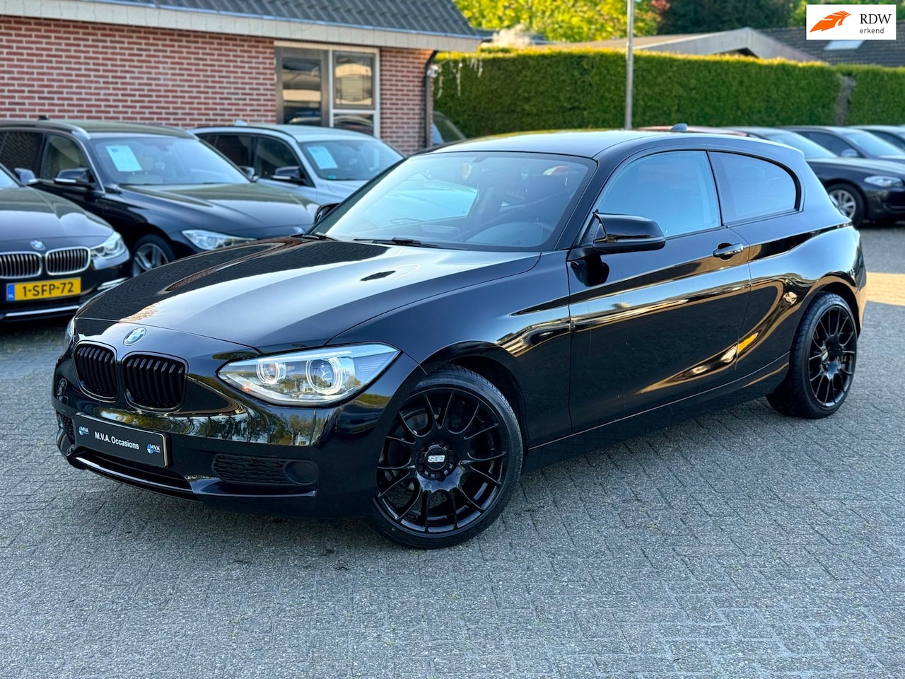 BMW 1-serie - 116i Sport|Nieuwe Ketting + Klepseals|Carplay|BBS|Airco|Nette staat.. - AutoWereld.nl