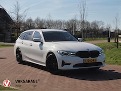 BMW 3-serie Touring - 320e Business Edition Plus | 19 Inch Velgen | Trekhaak | Laser Led koplampen | NL-Auto |