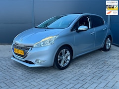 Peugeot 208 - 1.4 VTi Allure 50.000 km / Pano / Navi