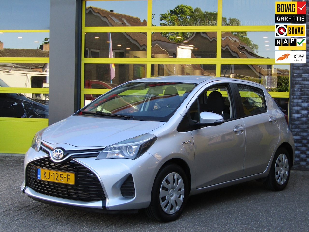 Toyota Yaris - 1.5 Hybrid Aspiration 1.5 Hybrid Aspiration - AutoWereld.nl