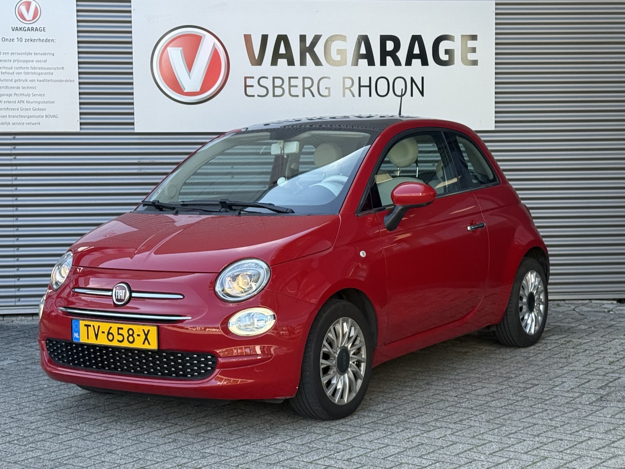 Fiat 500 - 1.2 Lounge NAV,AIRCO,PANO,CARPLAY - AutoWereld.nl