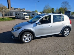 Dacia Sandero Stepway - 1.6