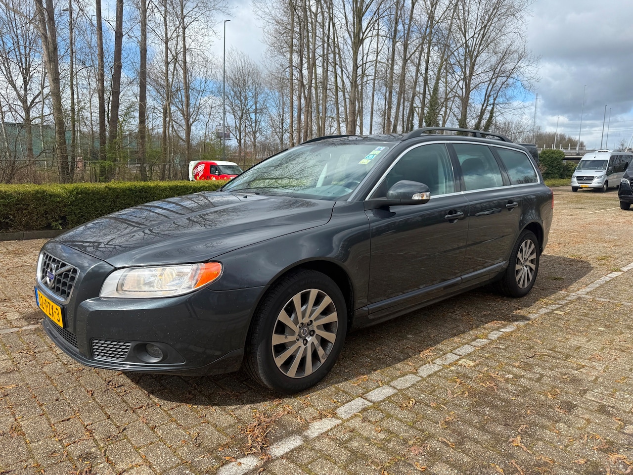 Volvo V70 - 1.6 T4 Kinetic AUTOMAAT NW APK Cruise PDC - AutoWereld.nl