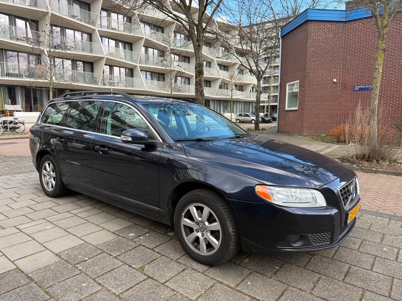 Volvo V70 - 1.6 T4 Kinetic Automaat Cruise Airco NW APK - AutoWereld.nl