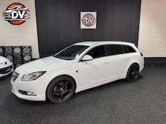 Opel Insignia Sports Tourer - 2.0 T OPC LINE AUTOMAAT STL VERW PDC XENON