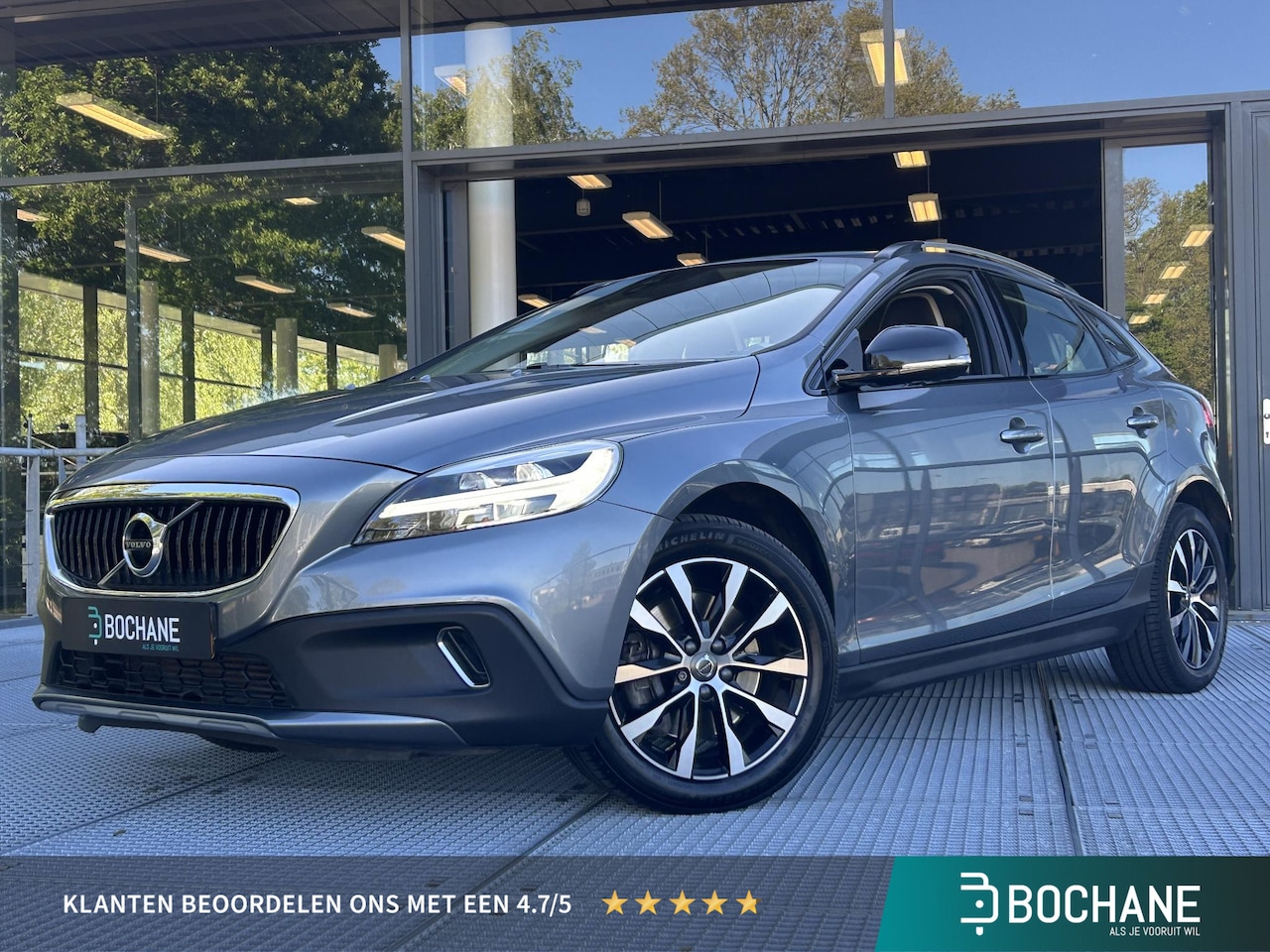 Volvo V40 Cross Country - 1.5 T3 Dynamic Edition Automaat 153PK | Cruise Control | Navigatie | Trekhaak - AutoWereld.nl