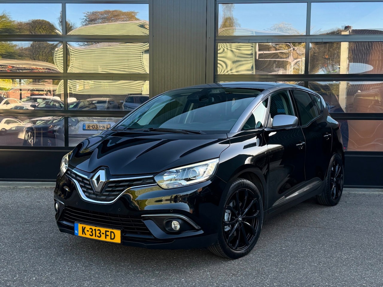 Renault Scénic - 1.2 TCe Intens LED Keyless Cruise Trekh. - AutoWereld.nl